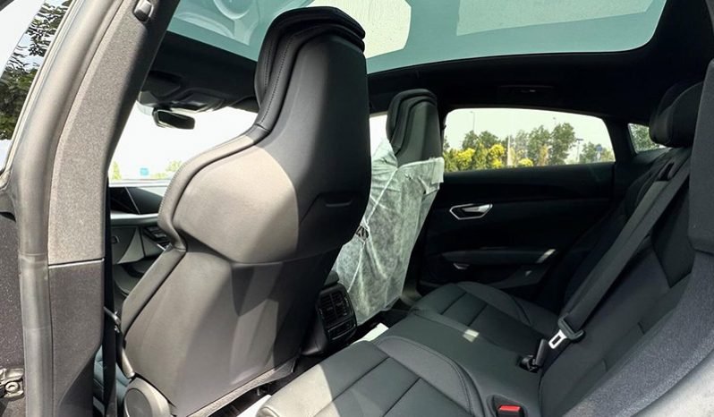 
								Audi Etron GT 2022 full									