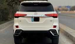 
										Toyota Fortuner 2.8 Sigma Diesel 2020 full									