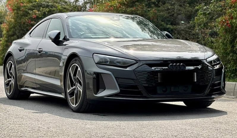 
								Audi Etron GT 2022 full									