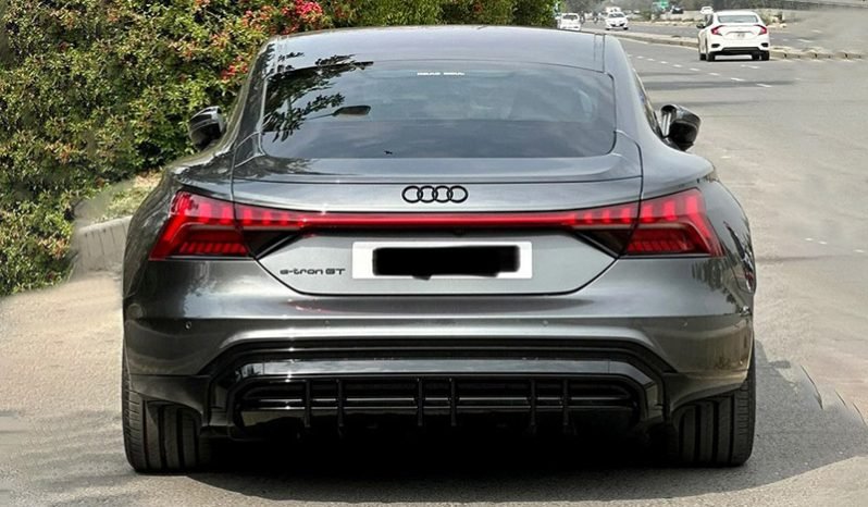
								Audi Etron GT 2022 full									
