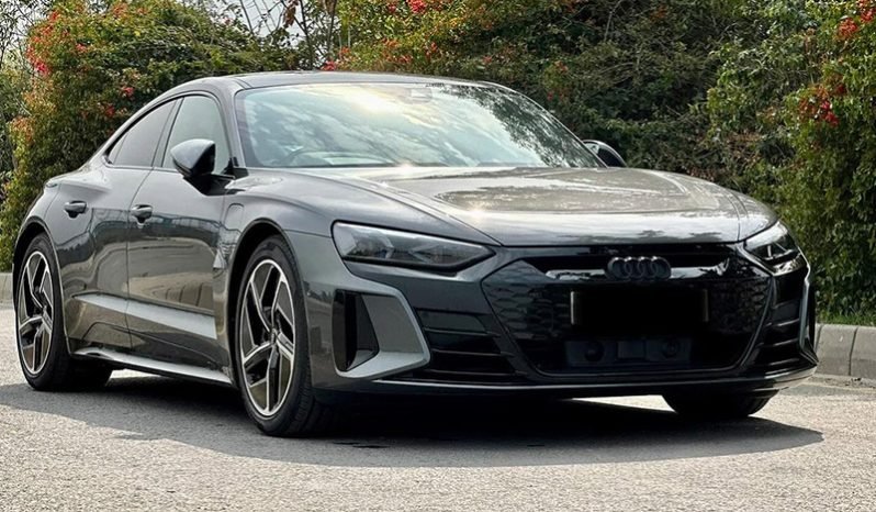 
								Audi Etron GT 2022 full									