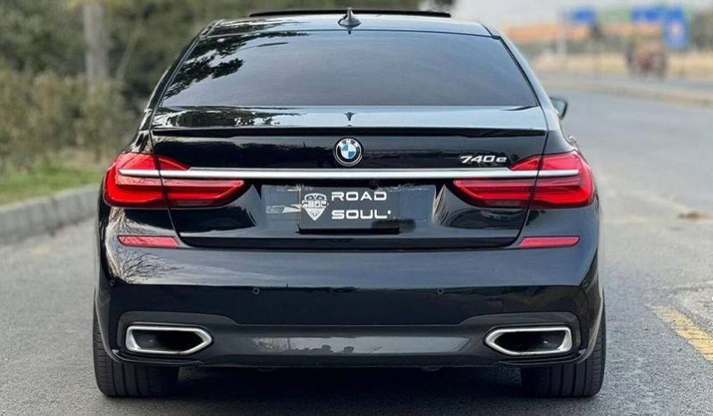 
								BMW 740 e 2017 full									
