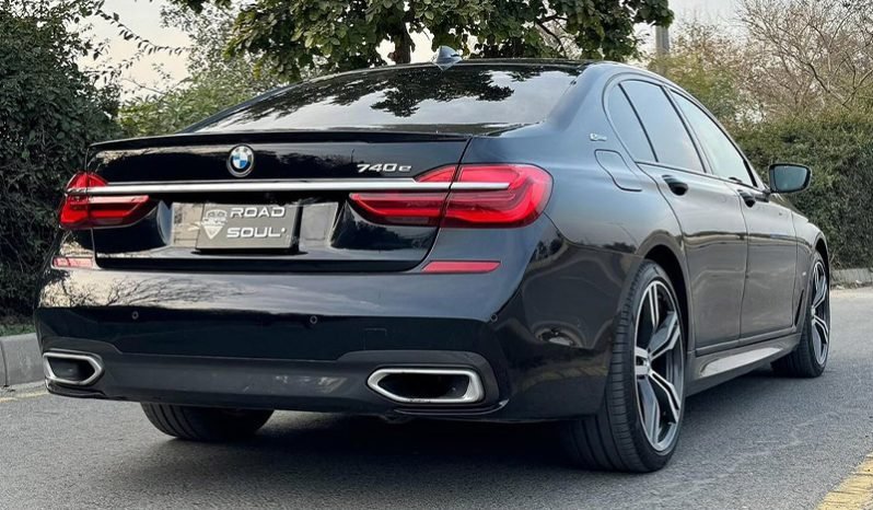 
								BMW 740 e 2017 full									