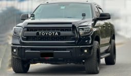 
										Toyota Tundra 5.7 Platinum Edition 2017 full									