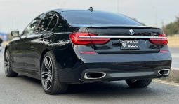 
										BMW 740 e 2017 full									