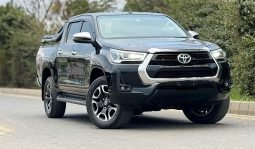 
										Toyota Hilux Revo V 2022 full									