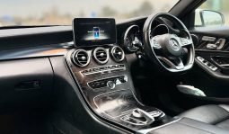 
										Mercedes Benz C180 AMG 2015 full									