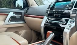 
										Toyota Land Cruiser ZX 2014 full									