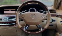 Mercedes Benz S550 5.5L 2007