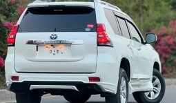 Toyota Land Cruser Prado TX Sunroof 7 Seater 2018