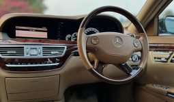 
										Mercedes Benz S550 5.5L 2007 full									