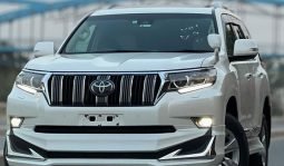 
										Toyota Land Cruser Prado TX Sunroof 7 Seater 2018 full									