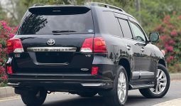 
										Toyota Land Cruiser Zx 2013 full									