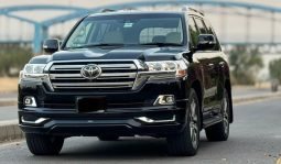 
										Toyota Land Cruiser ZX 2018 full									