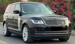 
										Range Rover P400e Vogue SE full									