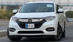 
										Honda Vezel Z Package 2018 full									