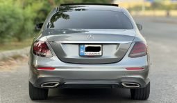 
										Mercedes Benz E180 full									