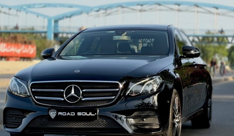 
								Mercedes Benz E180 full									