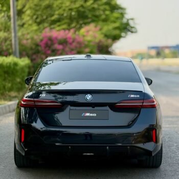 BMW i5 M60