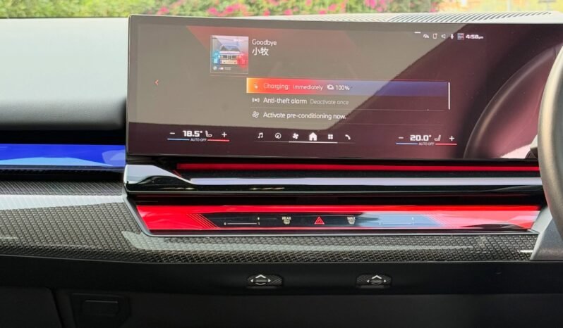 
								BMW i5 M60 full									