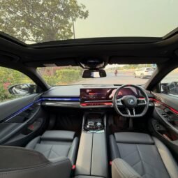 
										BMW i5 M60 full									
