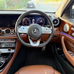 
										Mercedes Benz E180 full									