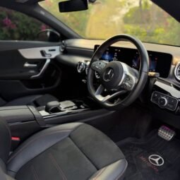 
										Mercedes Benz CLA 200 AMG Package full									