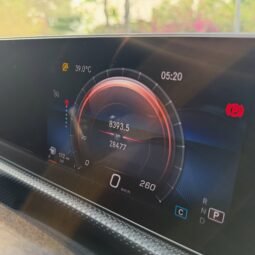 
										Mercedes Benz CLA 200 AMG Package full									
