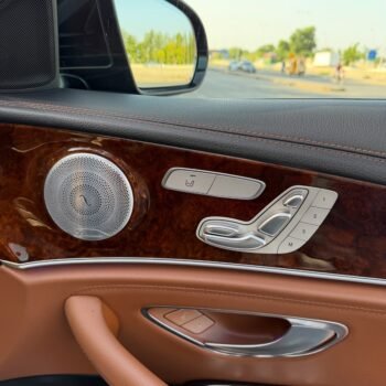 Mercedes Benz E180