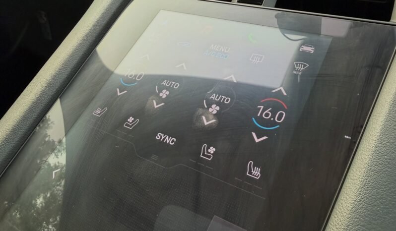 
								Porsche Taycan full									