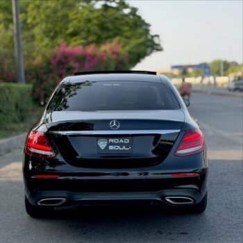 Mercedes Benz E180