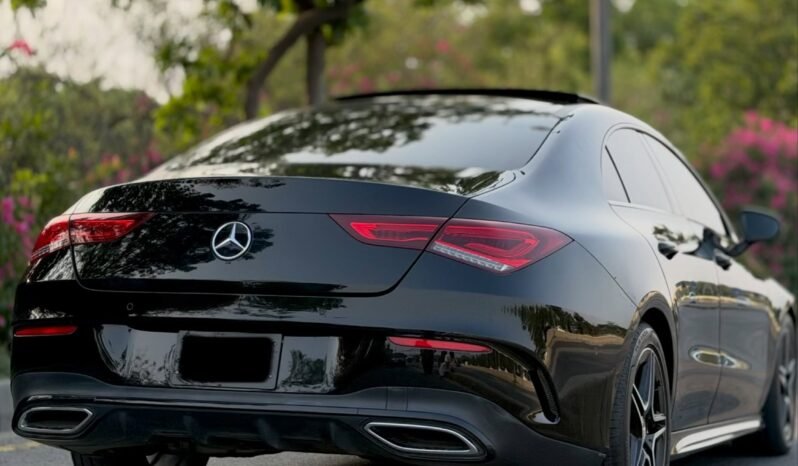 
								Mercedes Benz CLA 200 AMG Package full									