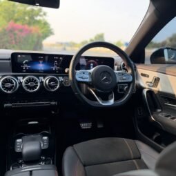 
										Mercedes Benz CLA 200 AMG Package full									