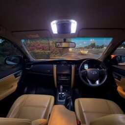 
										Toyota Fortuner Sigma 2.8 full									