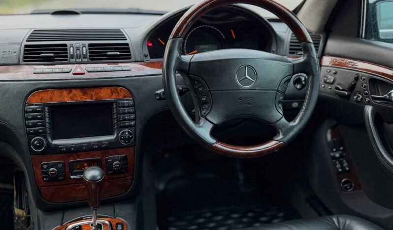 
								Mercedes-Benz S600 Guard  (W220) full									