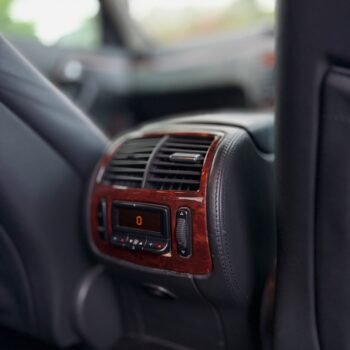 Mercedes-Benz S600 Guard  (W220)