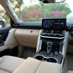 
										Toyota Land Cruiser ZX LC300 full									