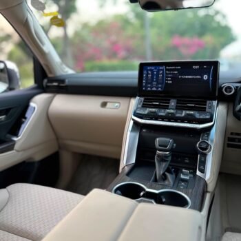 Toyota Land Cruiser ZX LC300