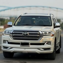 
										Toyota Land Cruiser ZX full									
