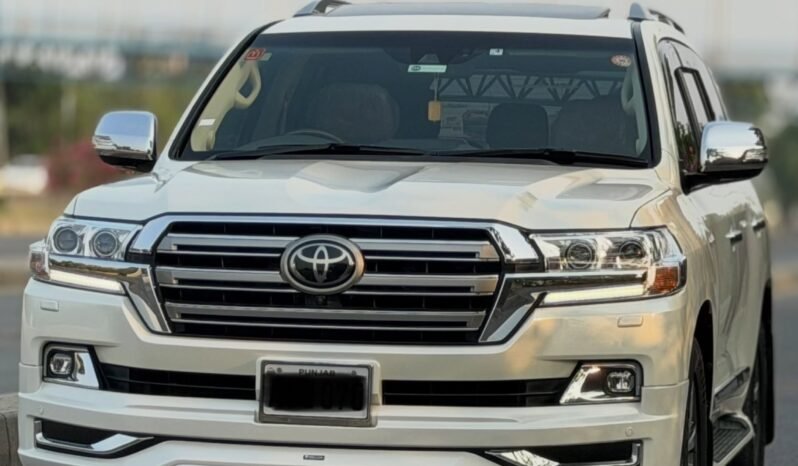 
								Toyota Land Cruiser ZX full									