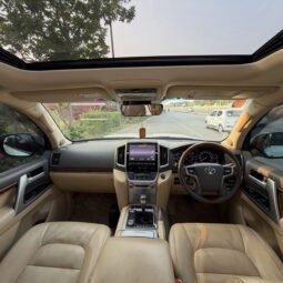 
										Toyota Land Cruiser ZX full									