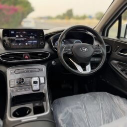 
										Hyundai Santa Fe Awd Signature full									