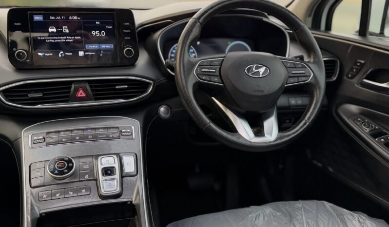 
								Hyundai Santa Fe Awd Signature full									