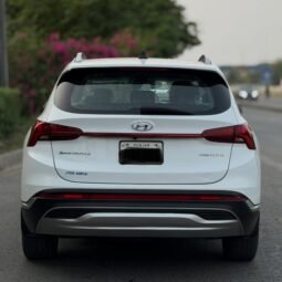 
										Hyundai Santa Fe Awd Signature full									