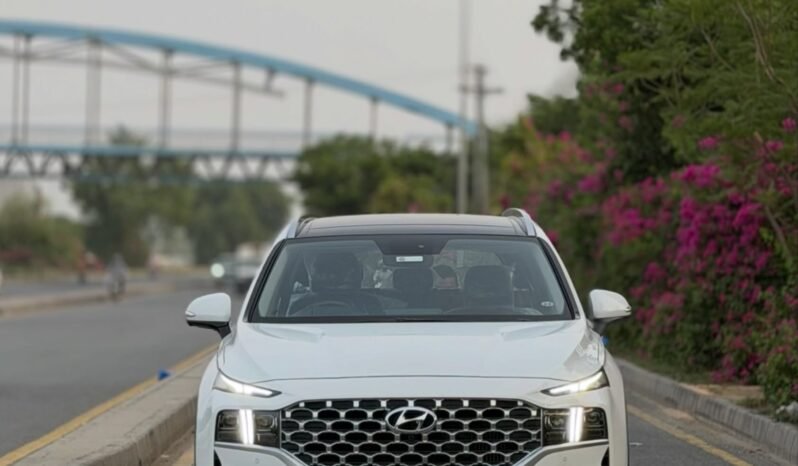 
								Hyundai Santa Fe Awd Signature full									