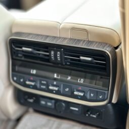 
										Toyota Land Cruiser ZX LC300 full									