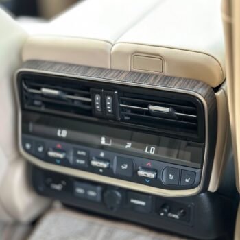 Toyota Land Cruiser ZX LC300