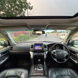 
										Toyota Land Cruiser ZX full									
