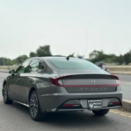 
										Hyundai Sonata 2.5 full									