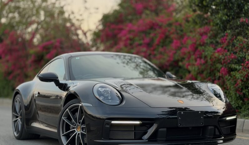 
								Porsche 911 Carrera 992 8th Gen full									